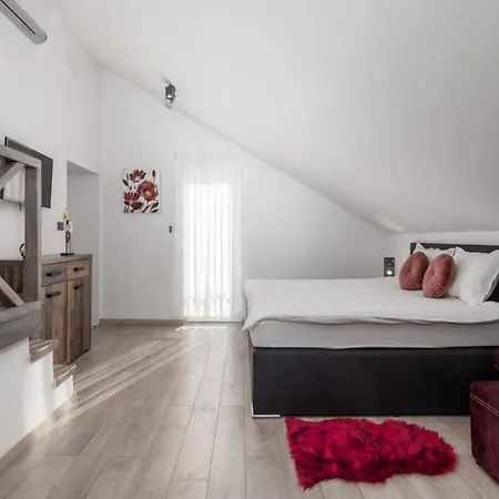 Stunning With Panoramic View