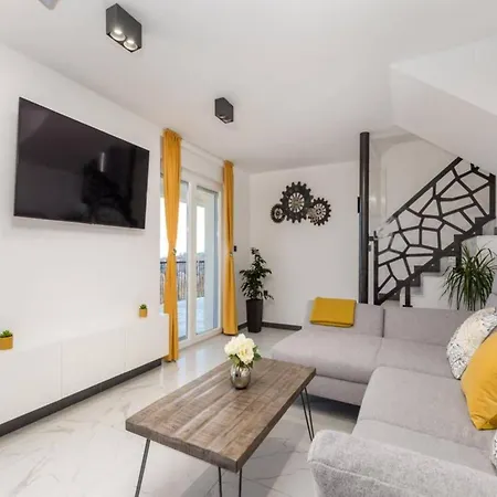 Stunning With Panoramic View Villa Opatija