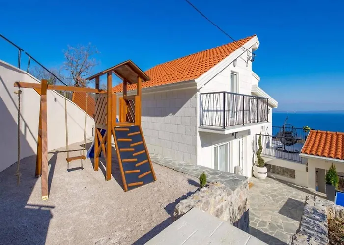 Villa Stunning With Panoramic View