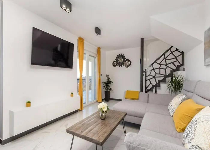 Stunning With Panoramic View Villa Opatija